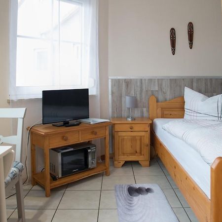 Ruhig Gelegenes 1 Zimmer Appartment Bad Staffelstein Esterno foto
